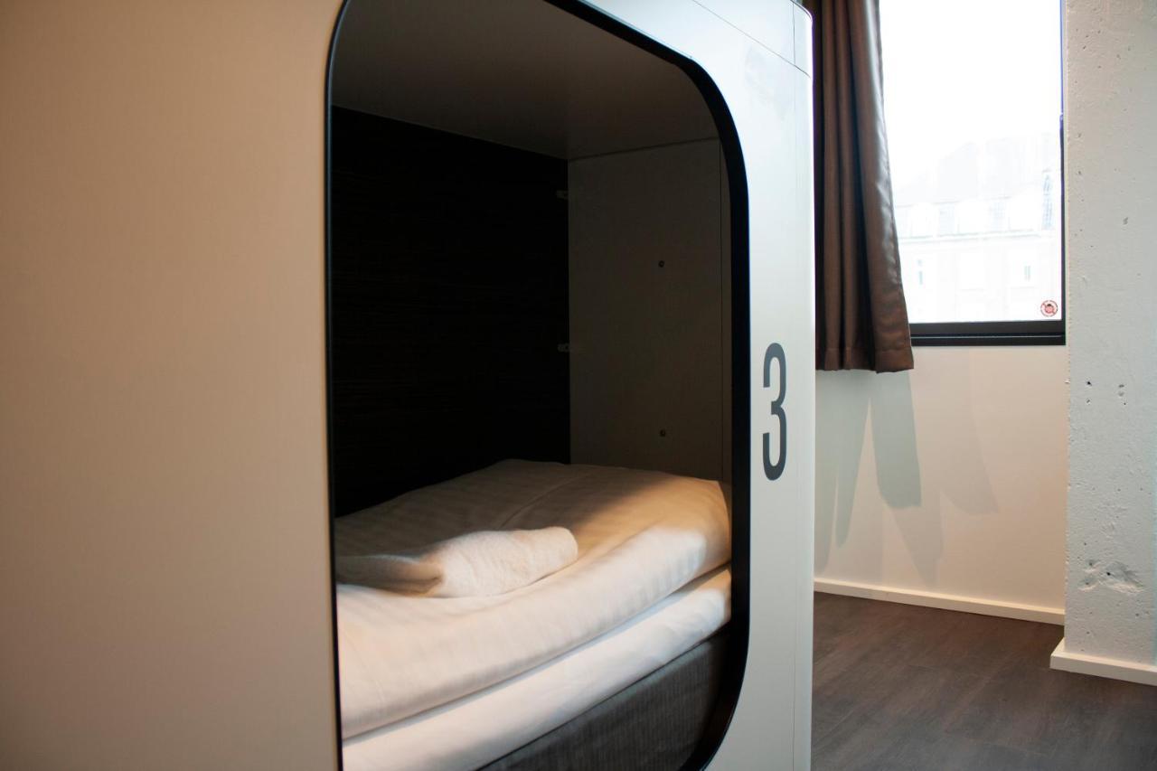 6 Bed Private Room Private Bathroom