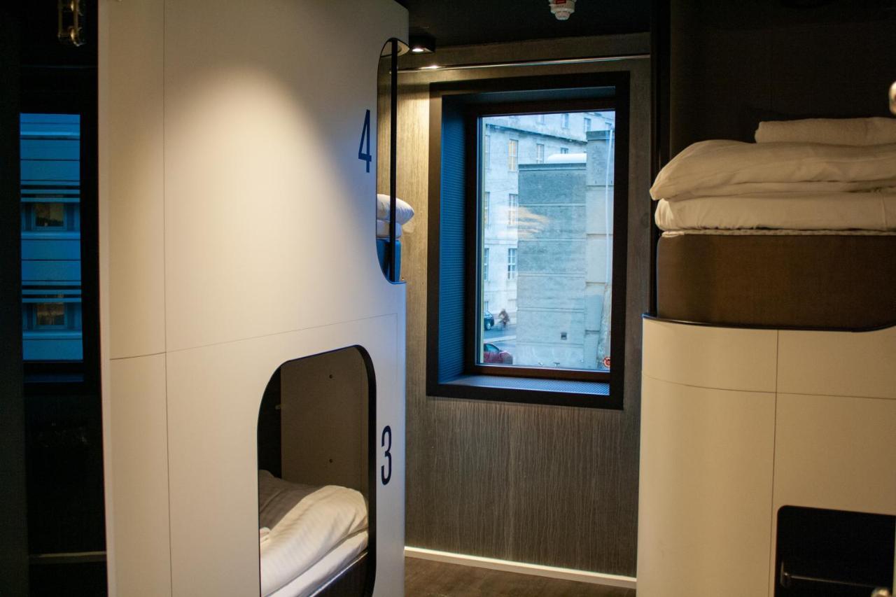 6 Bed Private Room Private Bathroom